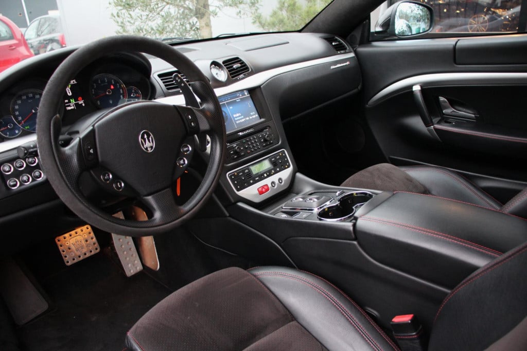 Maserati Granturismo 4.7 s mc - youngtimer - alcantara pack - xenon - nero 