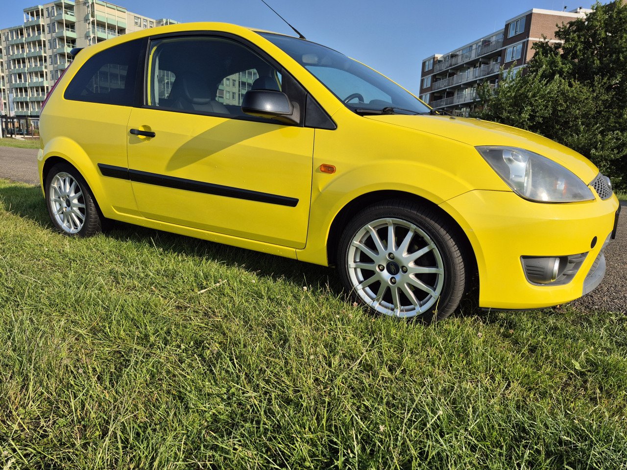 Ford fiesta 1.6 16v sport