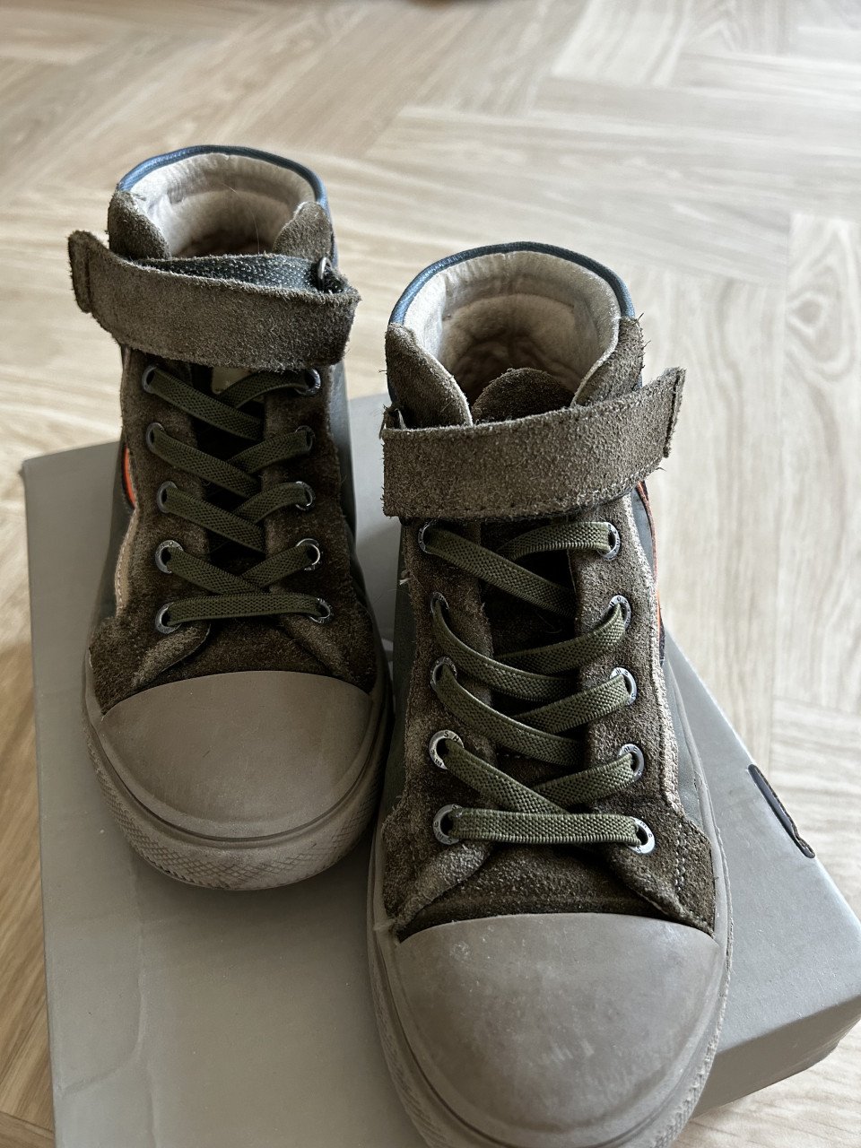Jongens schoenen hogesneaker maat 33