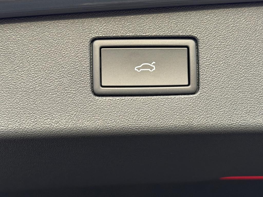 Volkswagen Tiguan 1.5 ehybrid elegance 204pk | trekhaak | 360 camera | dode