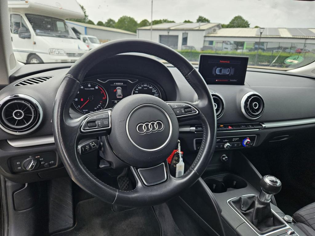 Audi A3 sportback 1.2 tfsi s-line