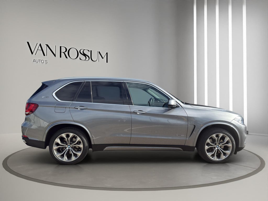 BMW X5 xdrive40e high executive (230 kw) | leder | elektr. trekhaak | head 