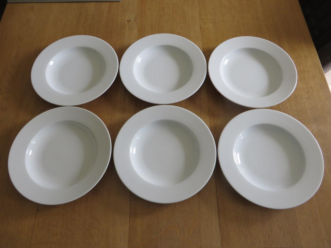 Borden  Glazen  Kop en schotel