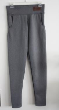 Grijze gevoerde legging met zakken   maat L
