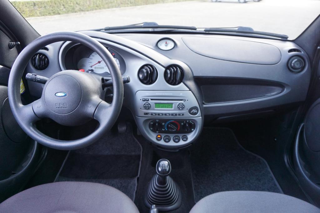 Ford KA 1.3 cool & sound airco / elektr. ramen / nap