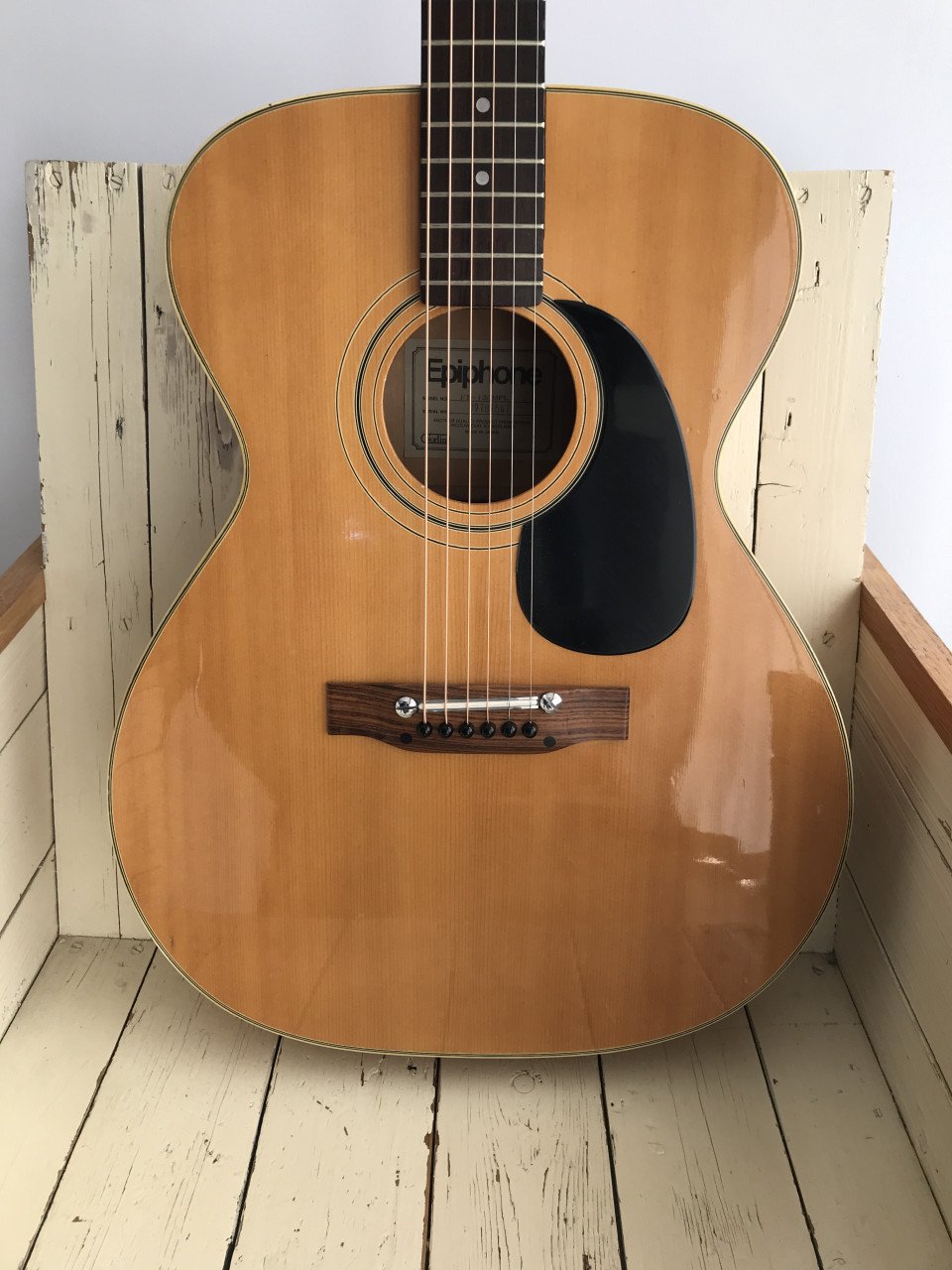 Epiphone FT-130 MPL gitaar