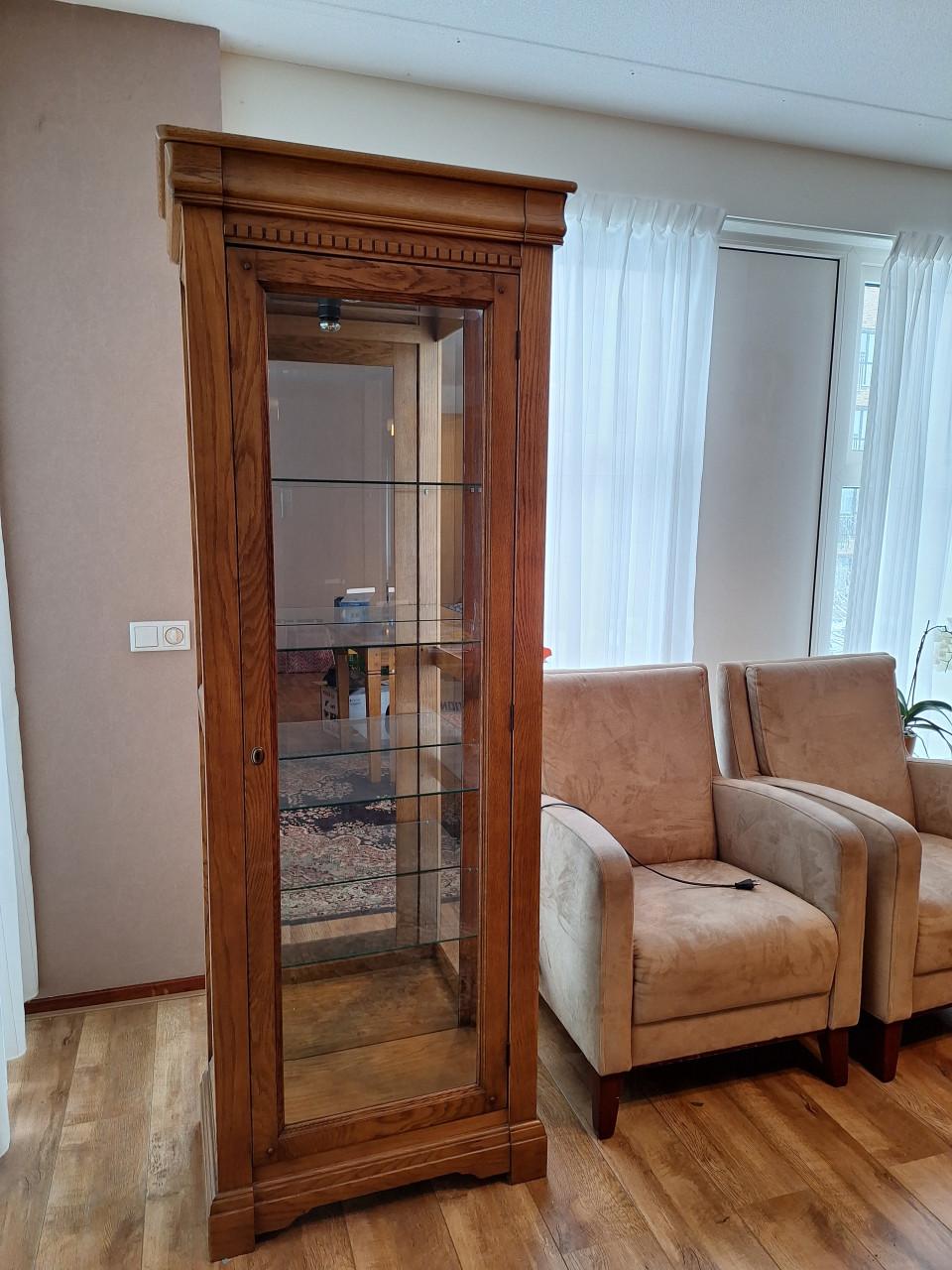 Chique Vitrine kast met spiegel