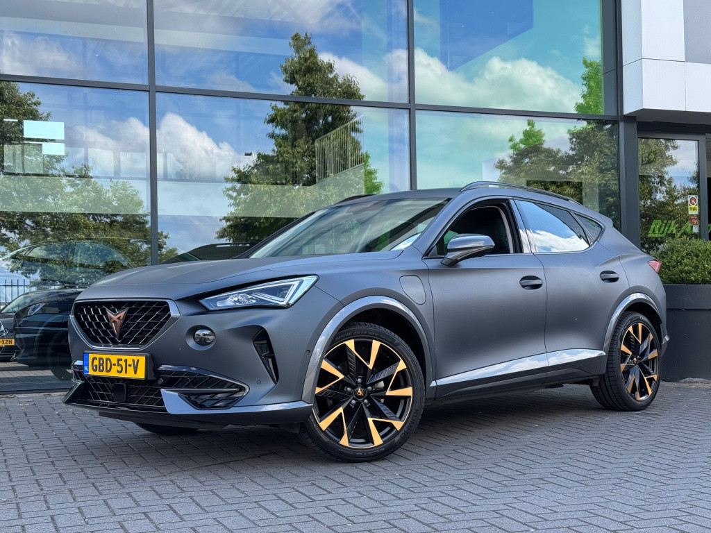 Cupra Formentor 1.4 e-hybrid business * matt grijs * navigatie * trekhaak