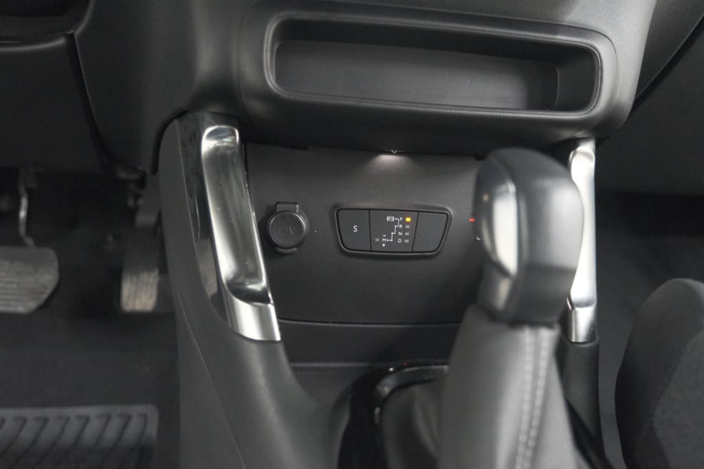 Citroen C3 Aircross puretech 130 eat6 c-series | apple carplay | allseason 