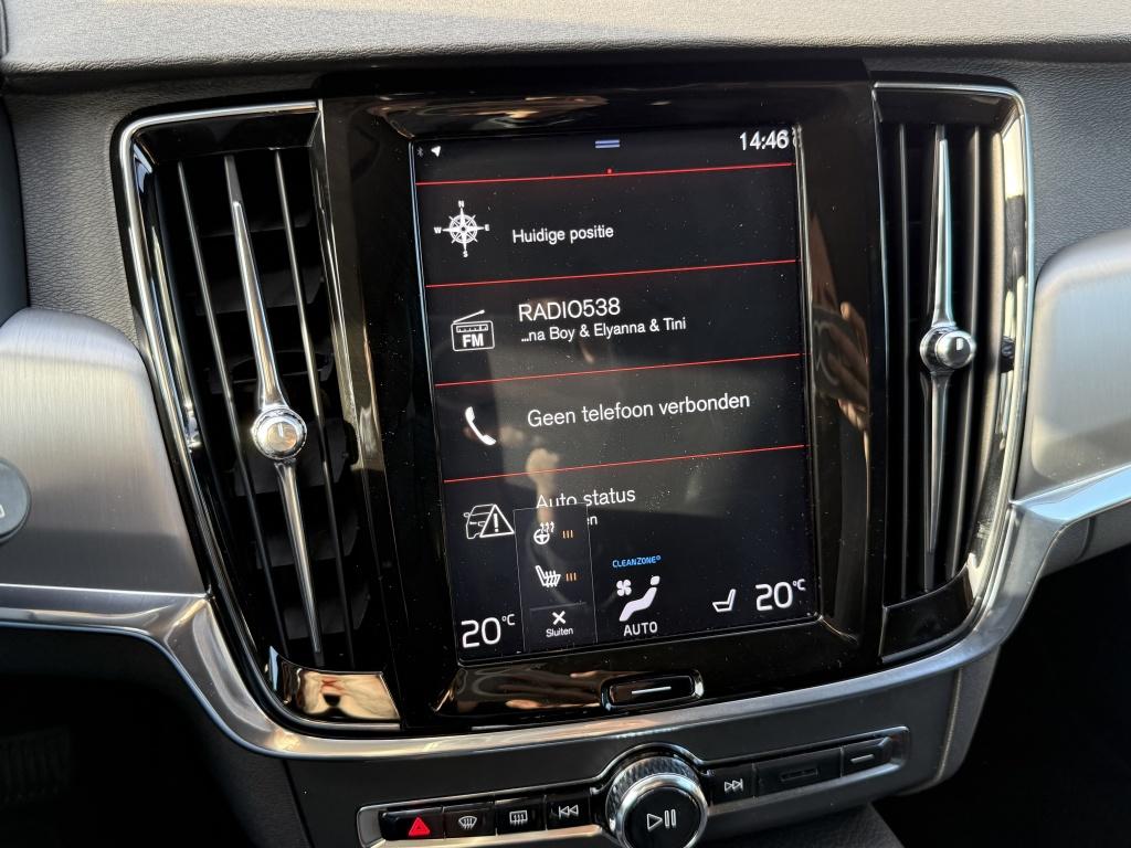 Volvo V90 t4 190pk momentum |adap.cruise| leder | trekhaak | stoel/stuurve