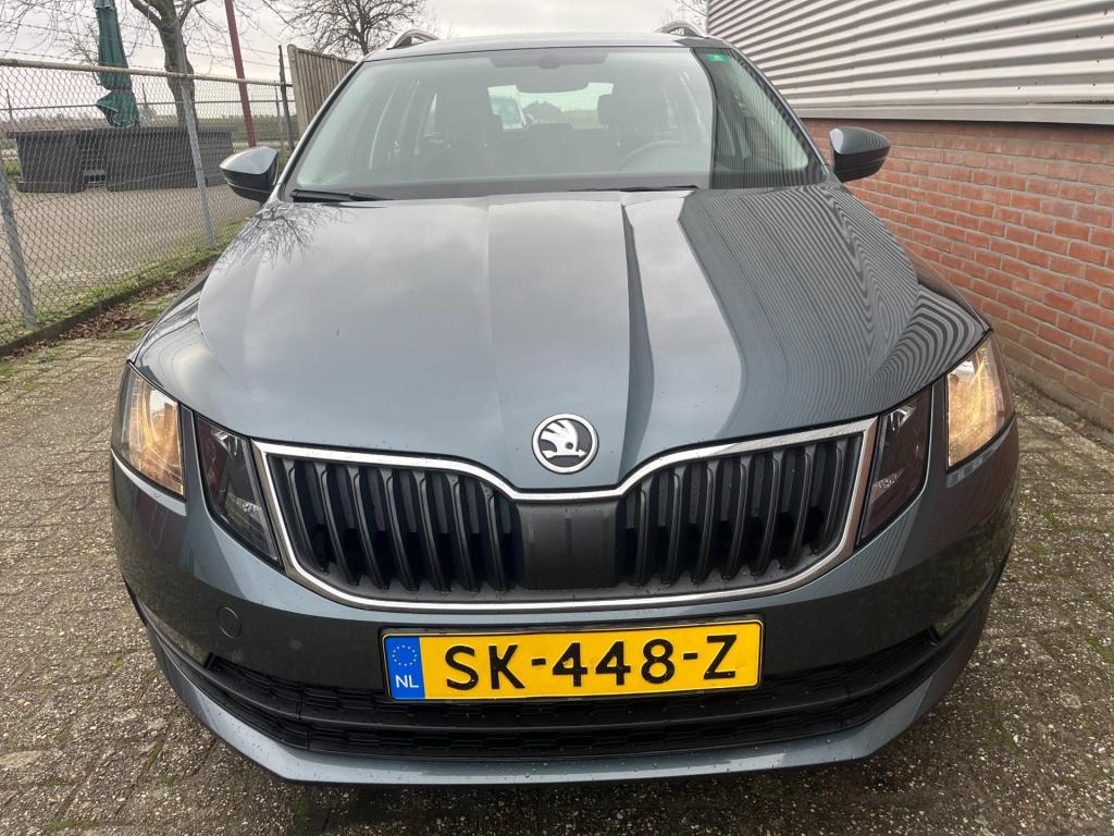 Skoda Octavia combi 1.0 tsi greentech ambition business | carplay | trekhaa