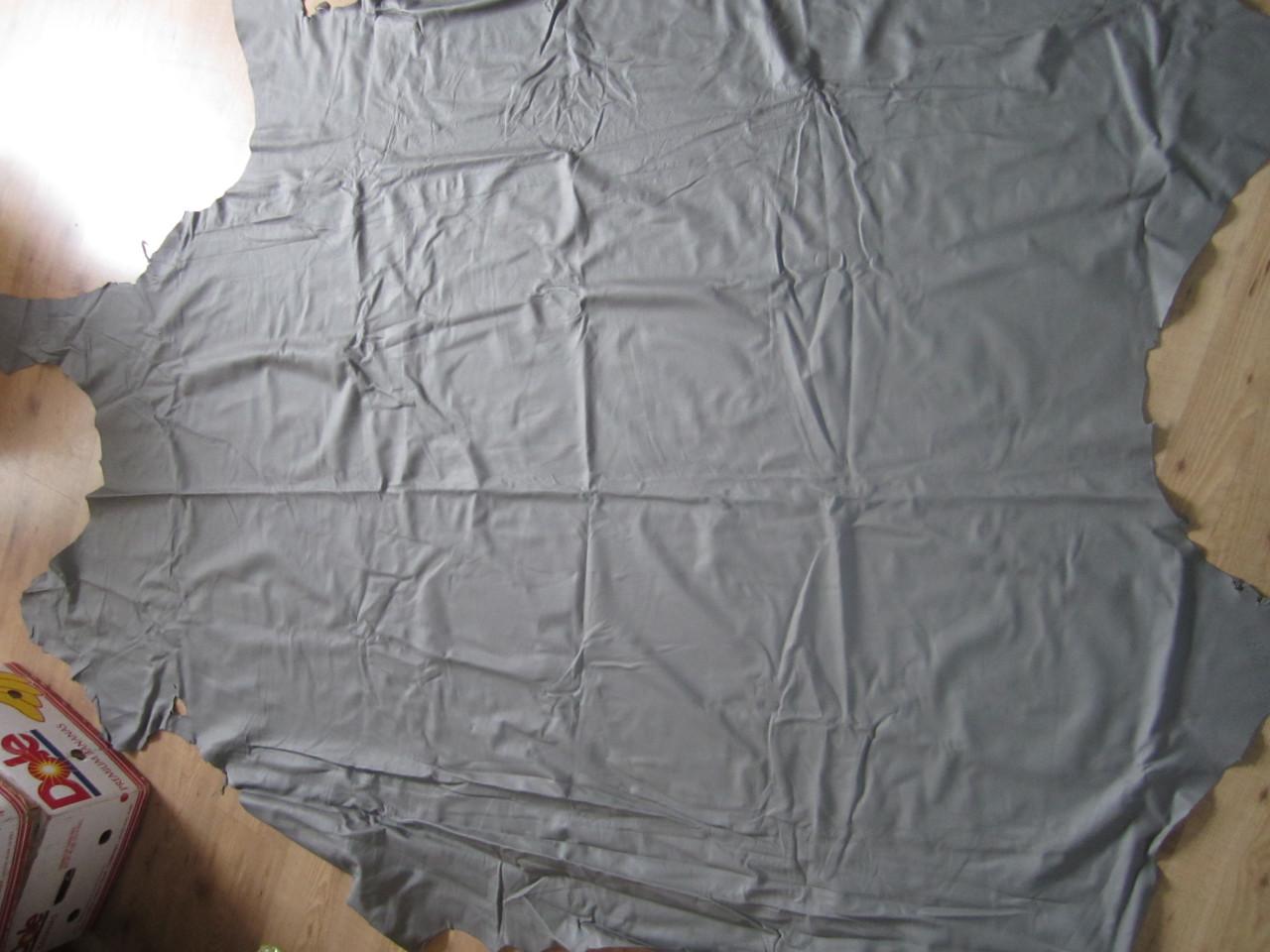 Nieuw stuk Grijs Leer 200x180 cm