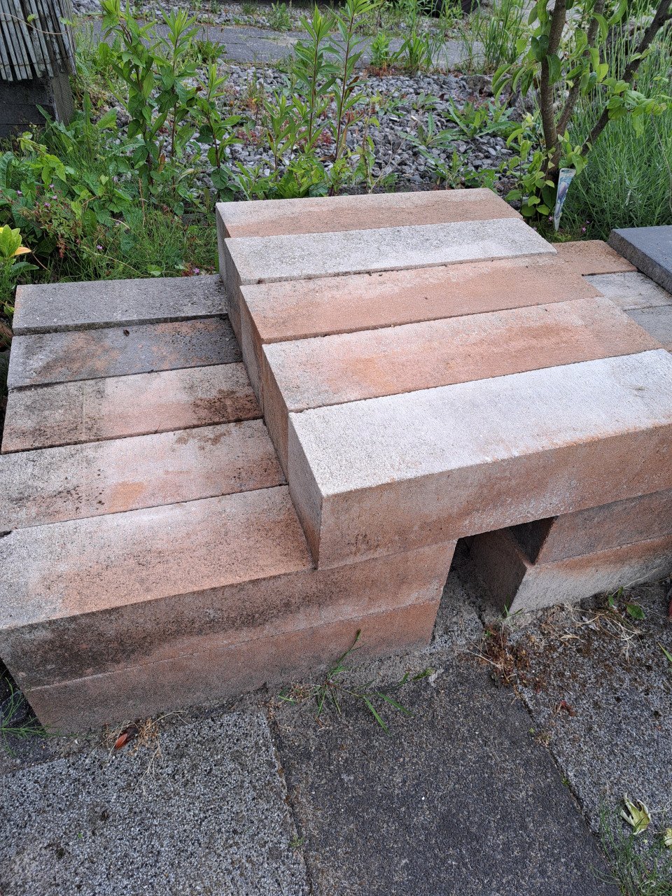 Betonnen (muur)blokken 25 stuks