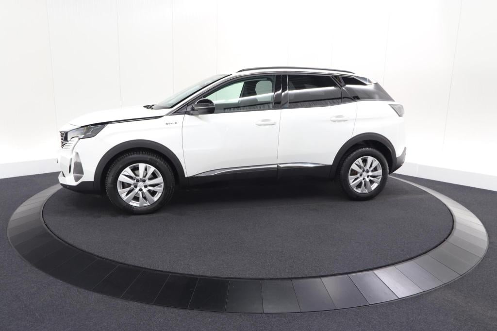 Peugeot 3008 puretech 130 eat8 style | camera | parkeersensoren | navigatie
