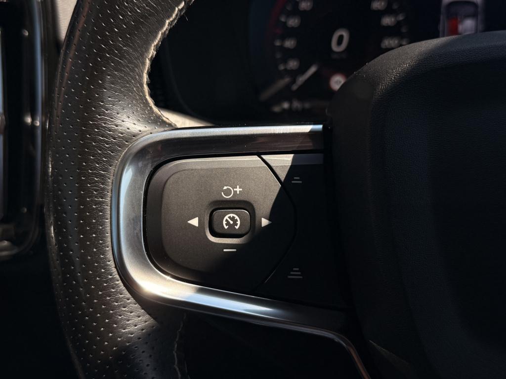 Volvo XC40 2.0 t5 awd r-design | harman kardon | pano | acc | achteruitrijc