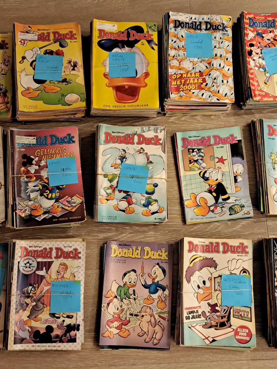 Veel Donald Duck weekbladen,  jaargangen,  pockets en extra's