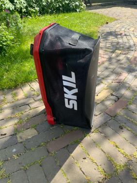 Opvangbak skil maaimachine plus accu. z.g.a.n.