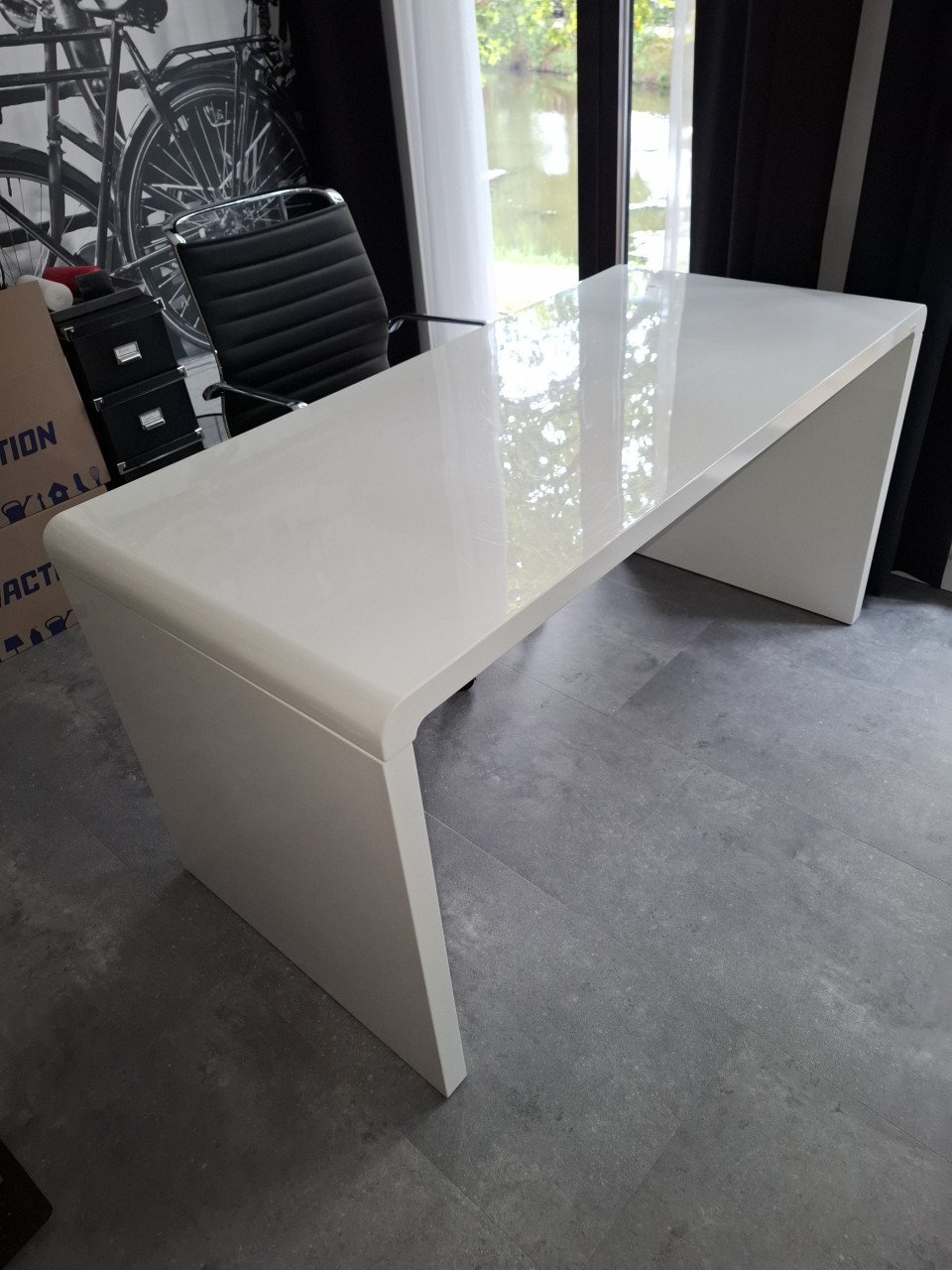 White Club office desk - Kare Design - wit