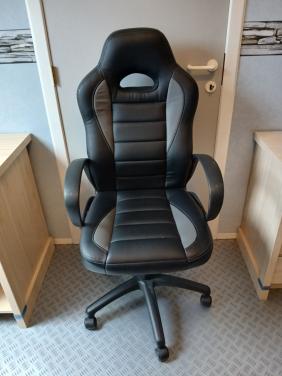 Bureaustoel met wieltjes