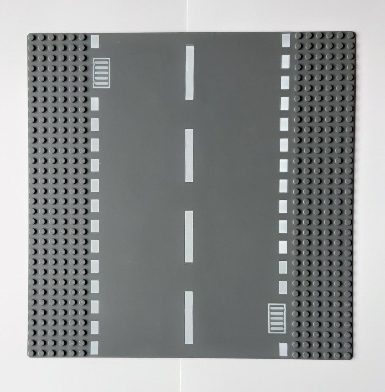 De orginele Lego City wegplaten, 1 kruising + 1 rechte weg