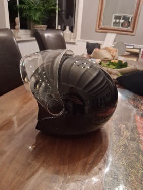 MT helmets ( Maat M 57-58 ) ZGAN