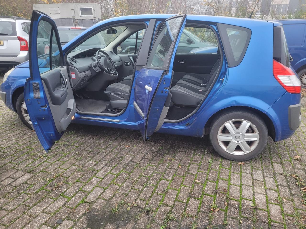 Renault Scenic II Mpv 2.0-16 V Apk 19-4-2026