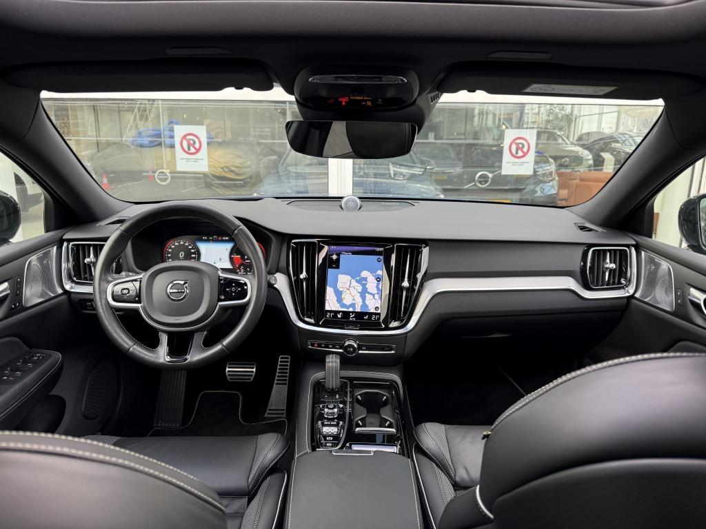 Volvo V60 t6 340pk recharge r-design| b&w sound| panodak| adap.cruise| tre