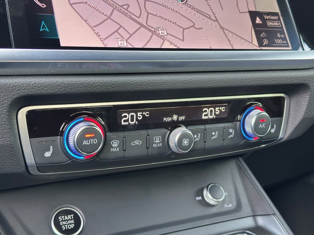 Audi Q3 sportback 45 tfsi e s-line | zwart optiek | camera | keyless | adap