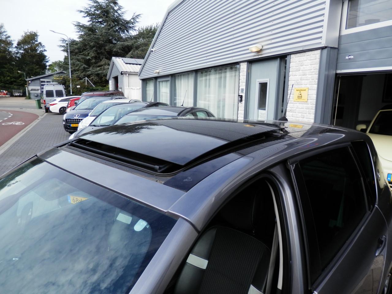 Auto Garant Biedt Aan: Renault Scenic 2.0 Bose Automaat