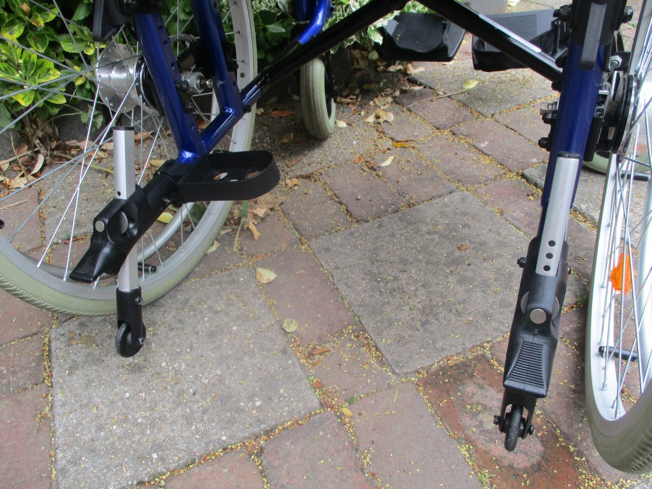 Rolstoel van hoge kwaliteit met trommel remmen te koop