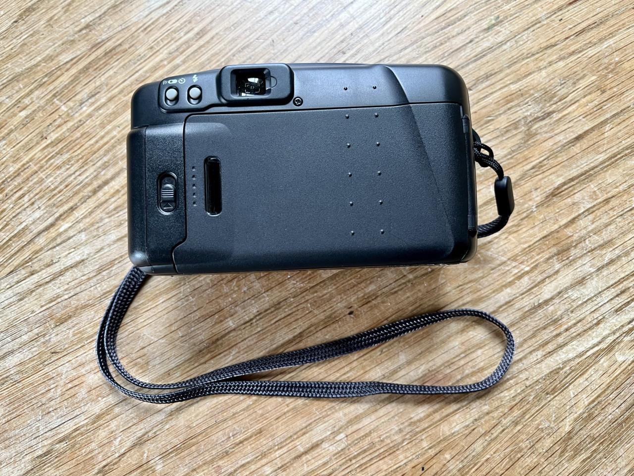 Fujifilm DL-290 Zoom 38-90mm analoge camera