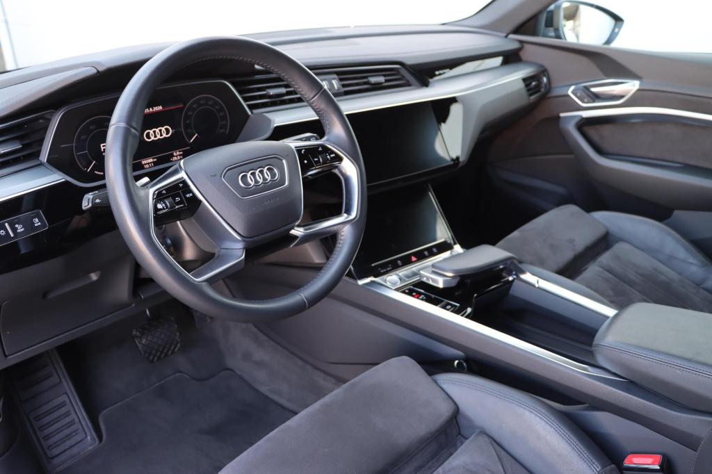 Audi E-tron 55 quattro 95 kwh 408pk | soh 91,8% |