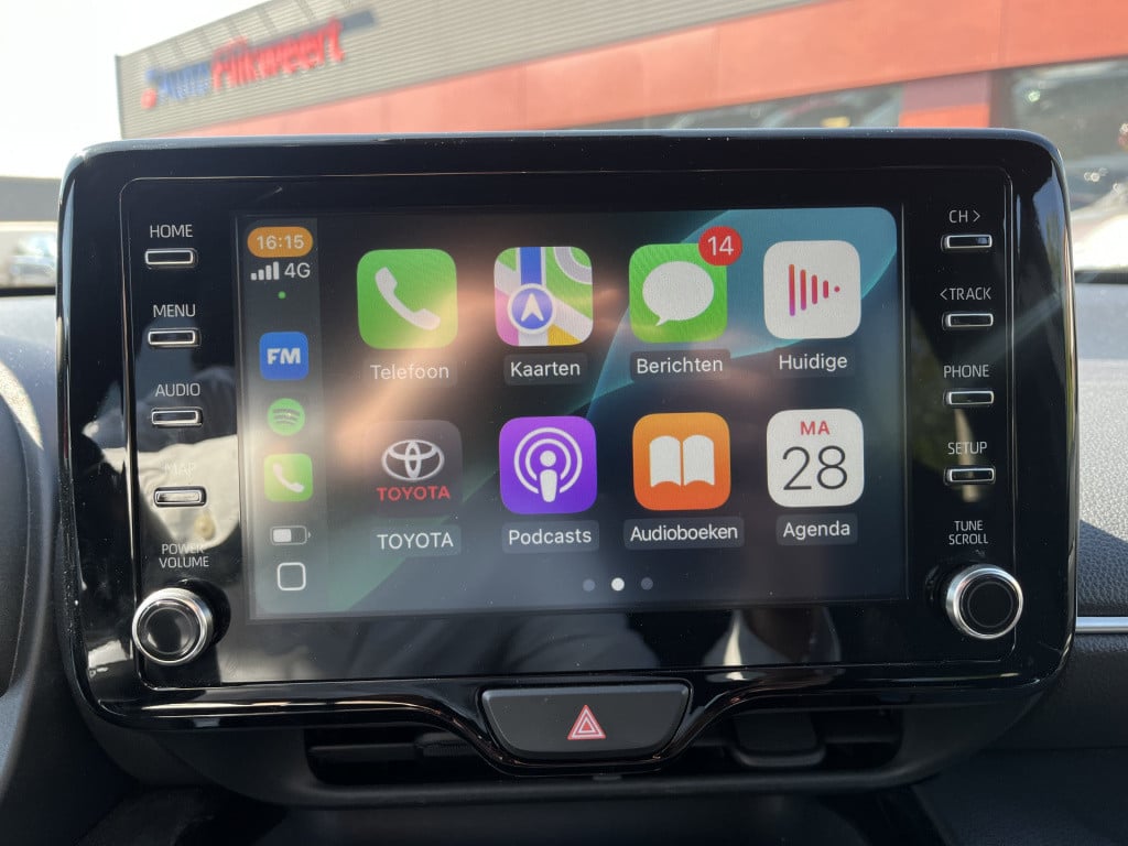 Toyota Yaris Cross 1.5 hybrid dynamic | camera | acc | carplay | keyless