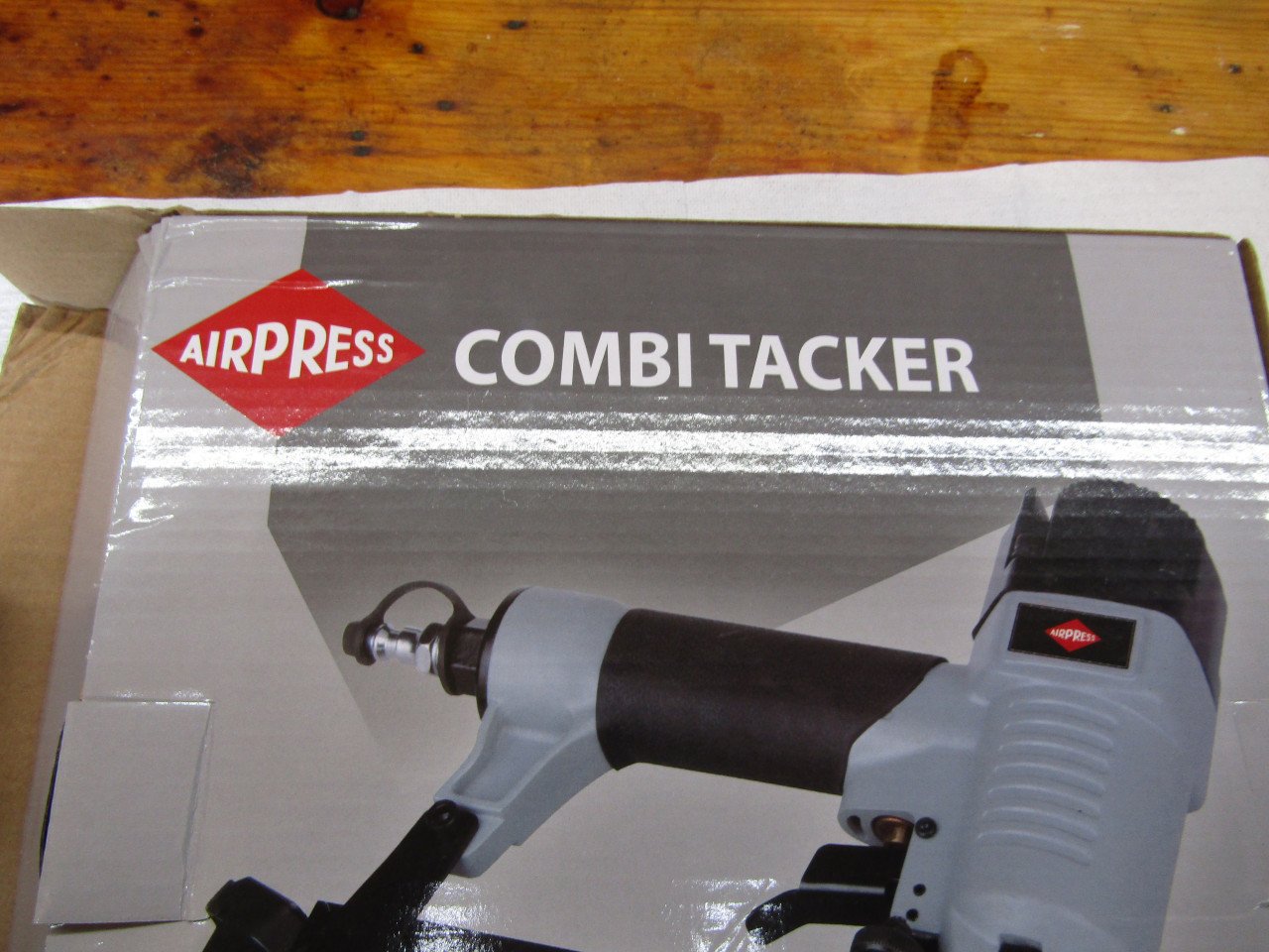 Tacker