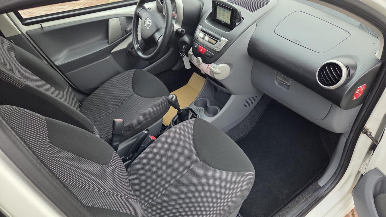 Toyota Aygo 1.0-12V Airco Comfort Navigator | 2012 | NAP | 5-Deurs | Airco