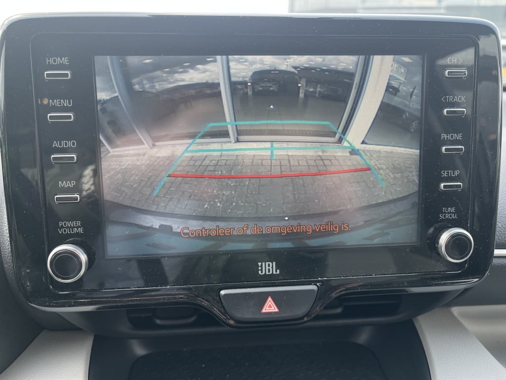 Toyota Yaris | net binnen | 1.5 hybrid executive | leer | head-up display |
