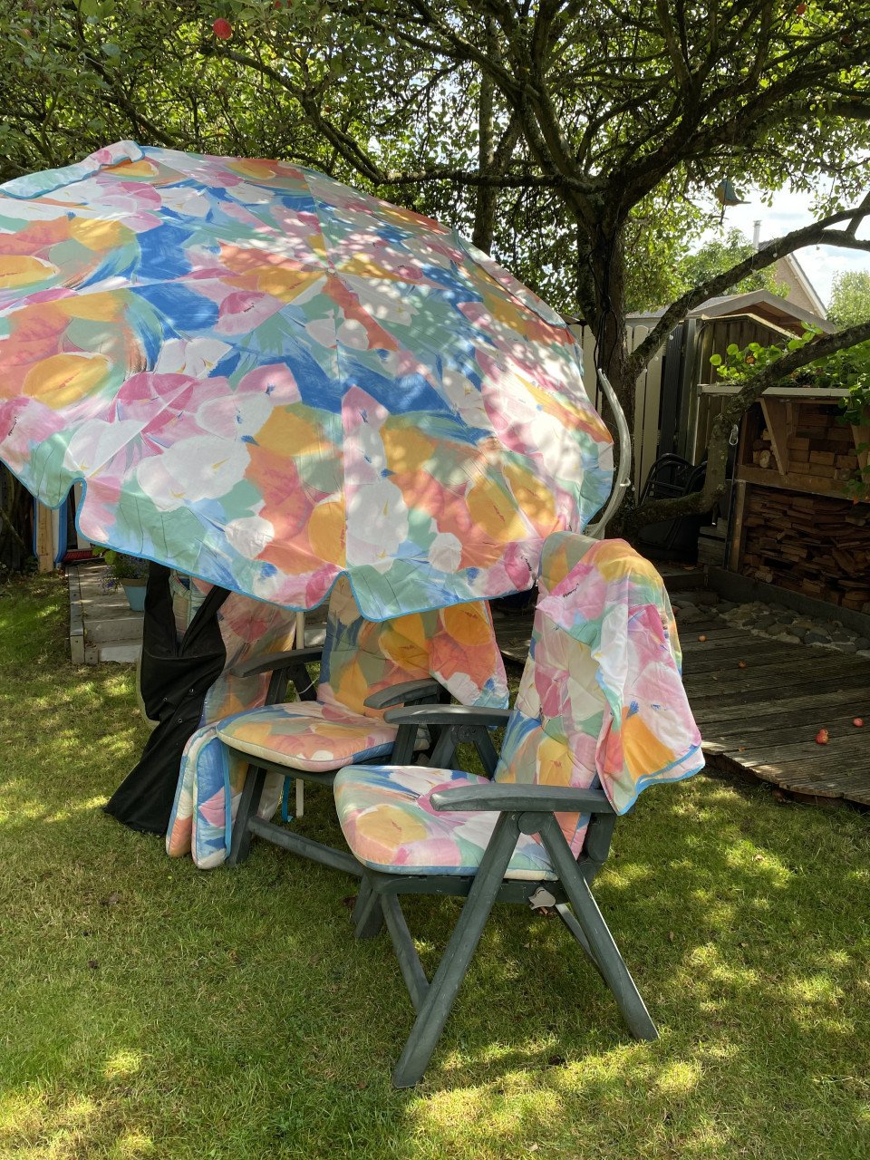 Kussenset tuinstoel terrasstoel 4x, voetenbankje 2x, parasol, tafelkleden