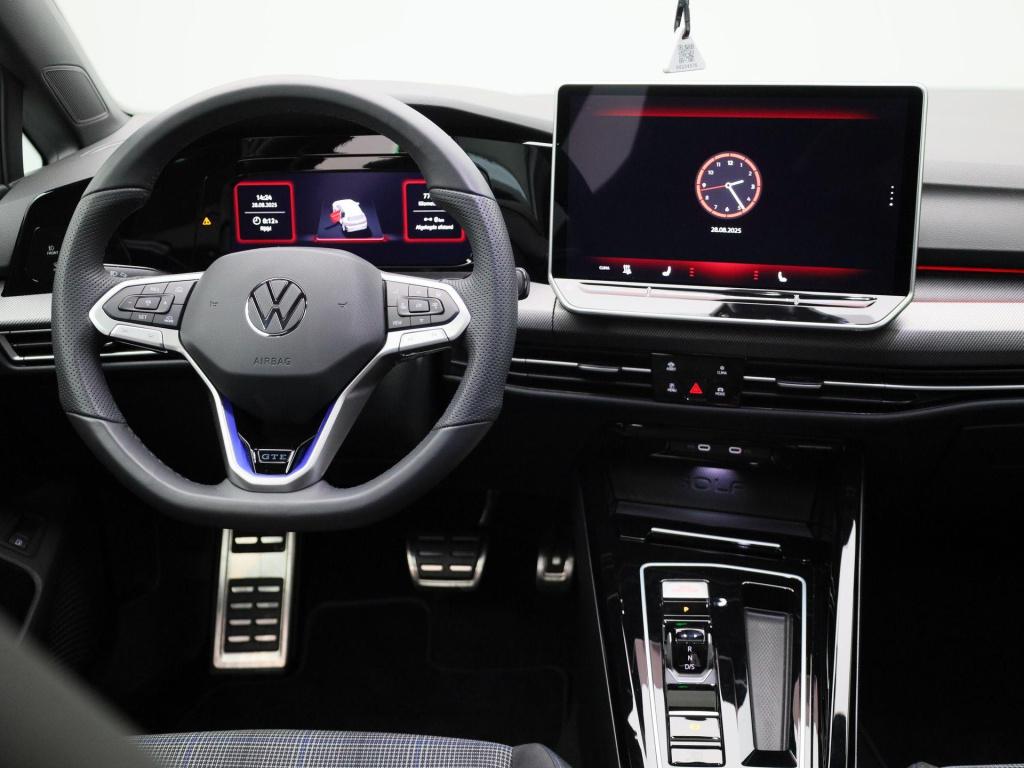 Volkswagen Golf 1.5 ehybrid gte | automaat | panoramadak | navigatie | appl