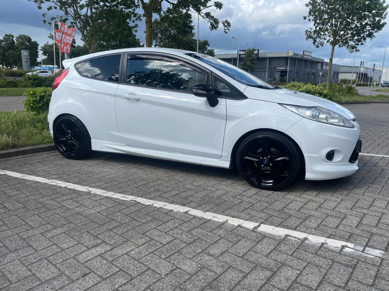 Ford Fiësta 1.6 Metal 97.000 km