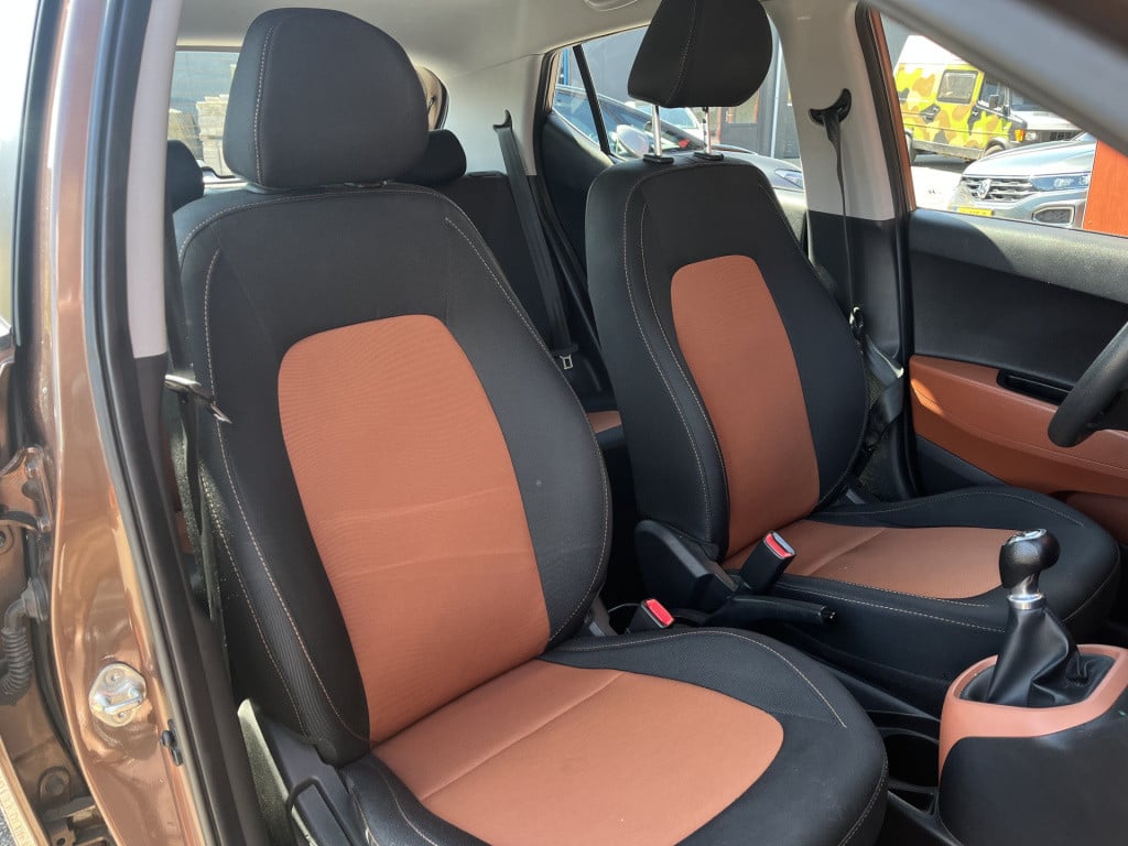 Hyundai I 10 1.0i i-motion comfort | climate | radio | cruise