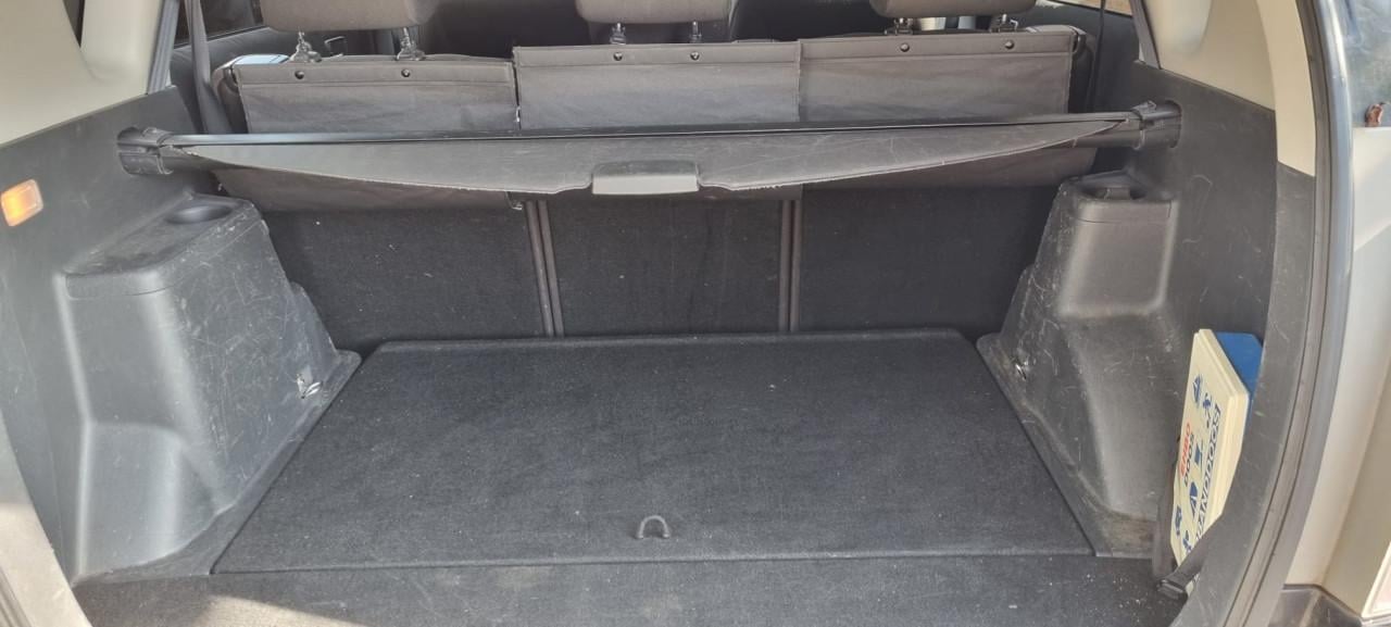 Toyota Corolla Verso 1.8 / 5-deurs zwart