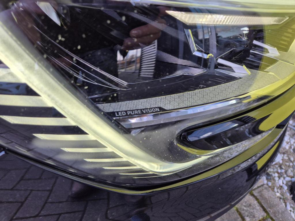 Renault Megane 1.3 tce 140 edc automaat business edt. trekhaak, all season 
