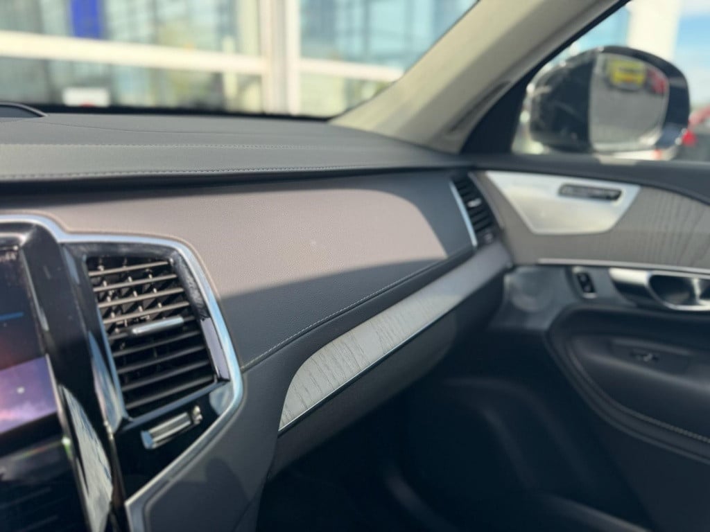 Volvo XC90 t8 455pk recharge ultra dark| full options!! b&w | luchtvering