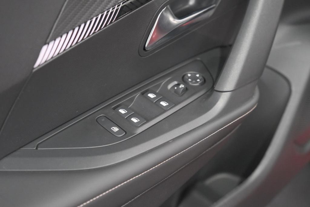Peugeot 2008 hybrid 145 e-dcs allure | 360 camera | adaptieve cruise contro