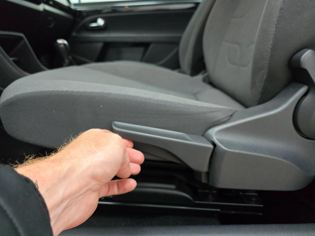 Volkswagen UP! occasion bluemotion met airco en telefoon connecten | tweede