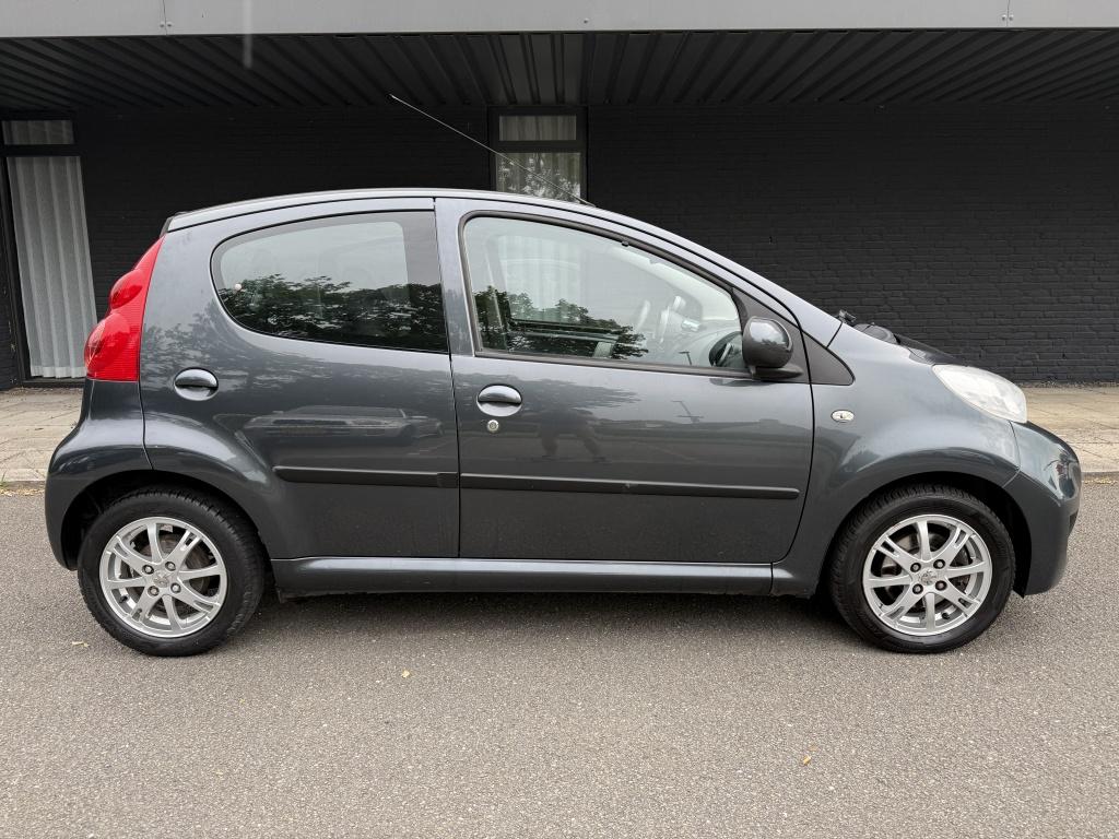 Peugeot 107 1.0-12v xs - airco -