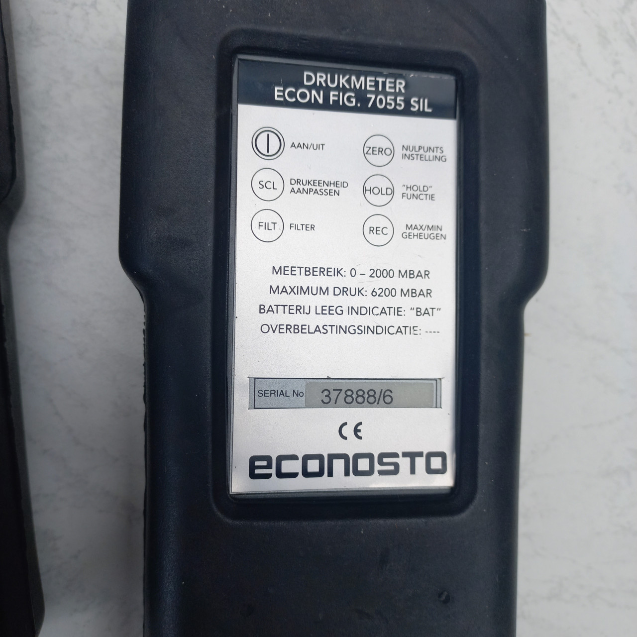 2 x manometers 2x drukmeters.