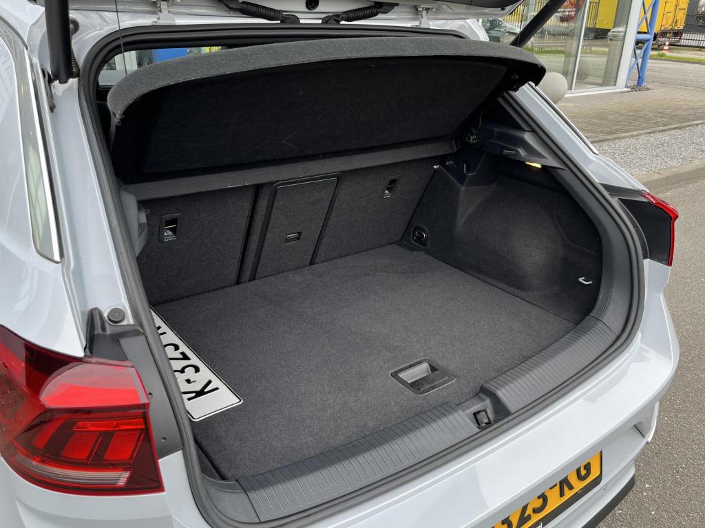 Volkswagen T-roc 2.0 tsi 4motion sport | r-line | cruise control | climate 