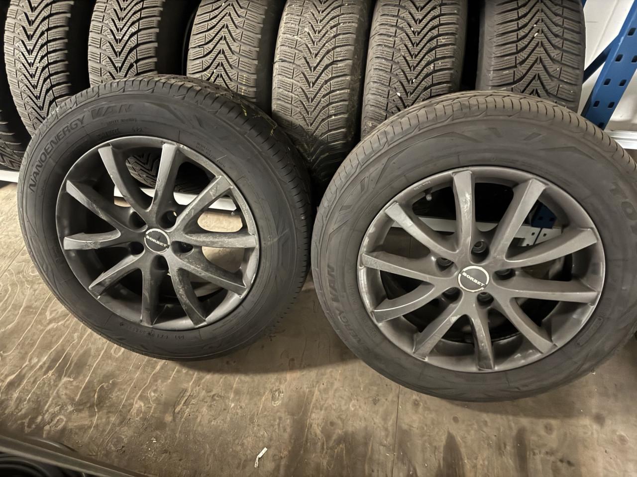 Wielen Mercedes Vito