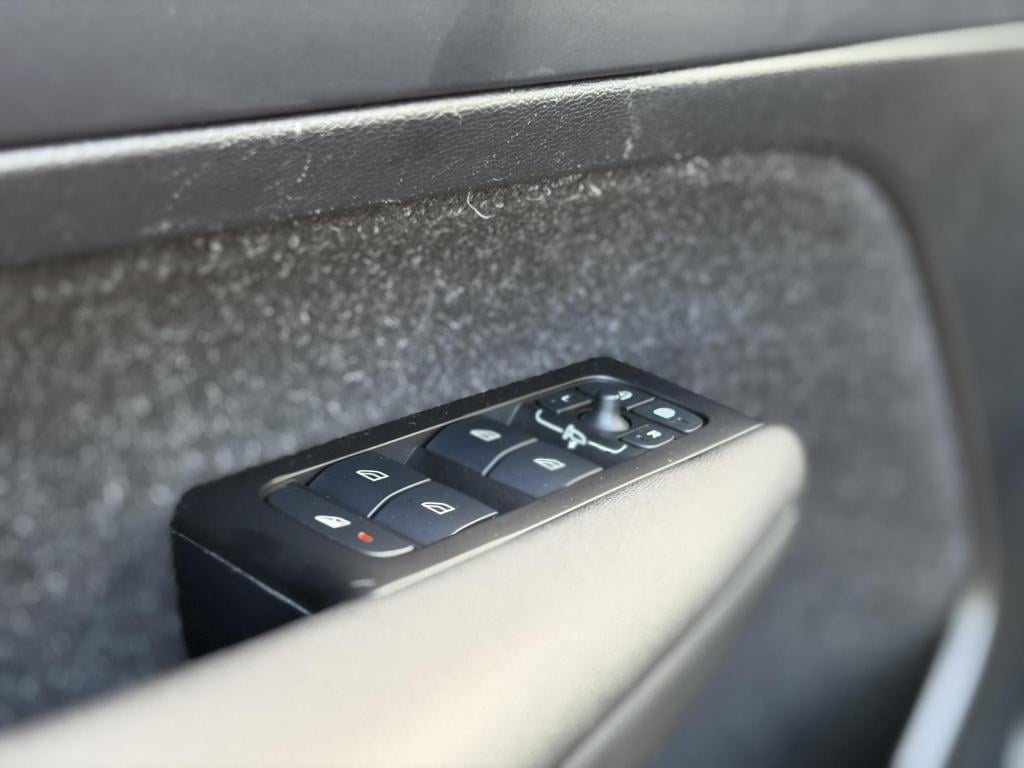 Volvo XC40 1.5 t5 recharge r-design | panodak | trekhaak | camera | enz.